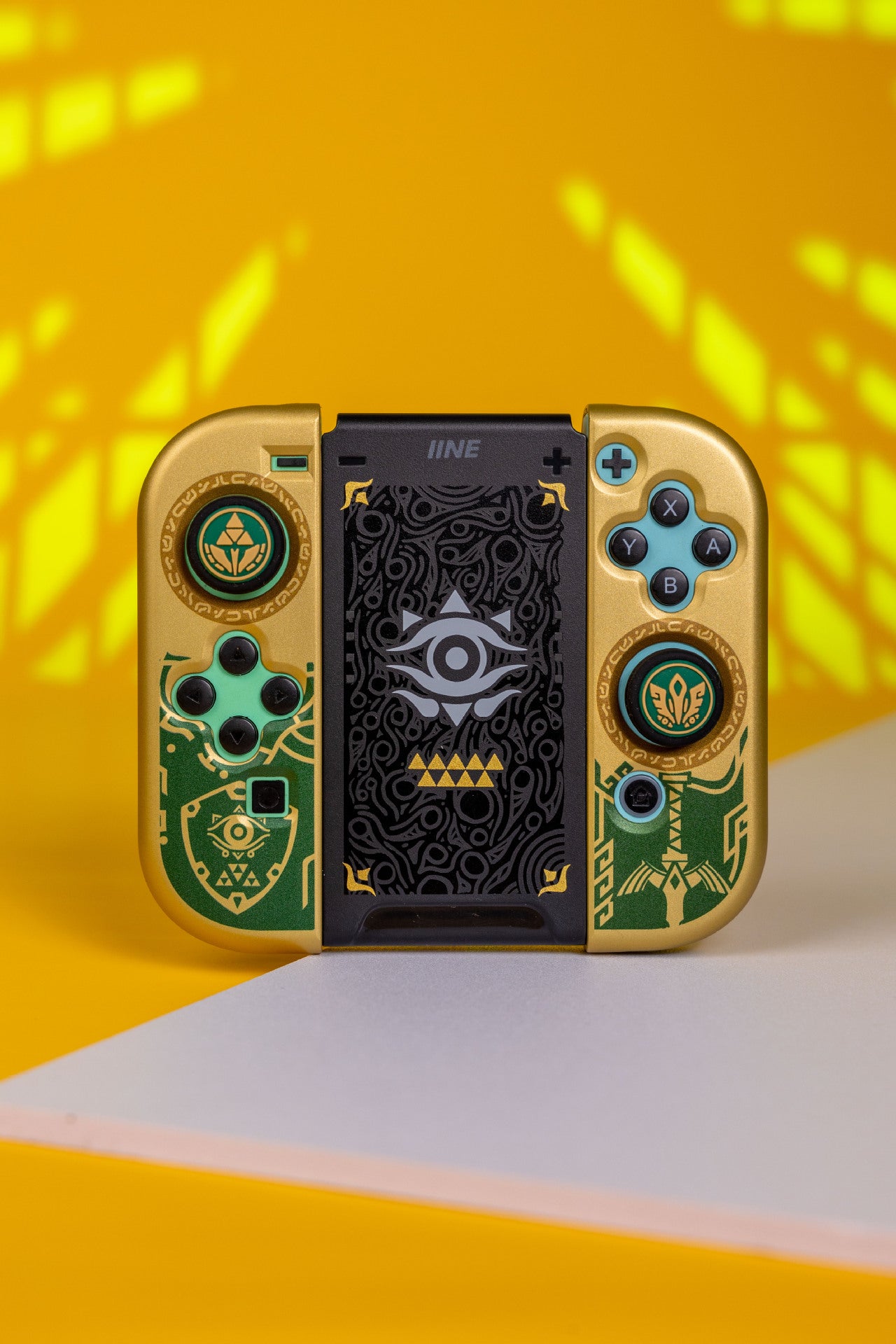 Switch/OLED Zelda Kingdom Tears Series Accessories Charging Grip.