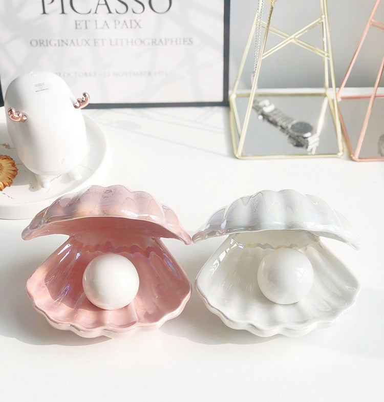 Creative Shell Night Light Bedroom Headlight Nordic Internet Celebrity Girl Heart Dream Pearl Ceramic Light Desktop Decoration.