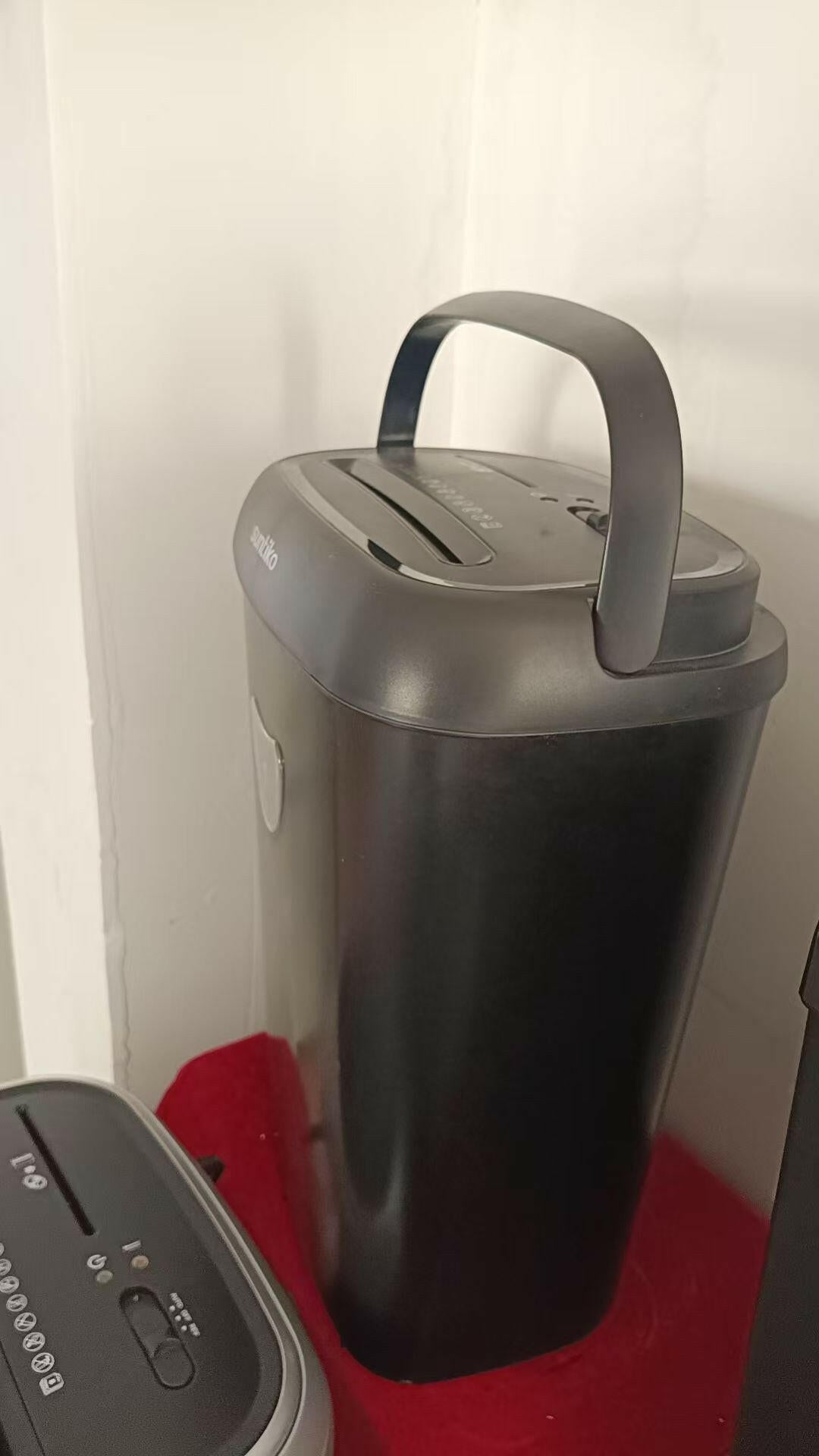 Cross Cut Paper Shredder – 14-Sheet Capacity Jam-Proof with 6.6 Gallon Basket - GoTypical