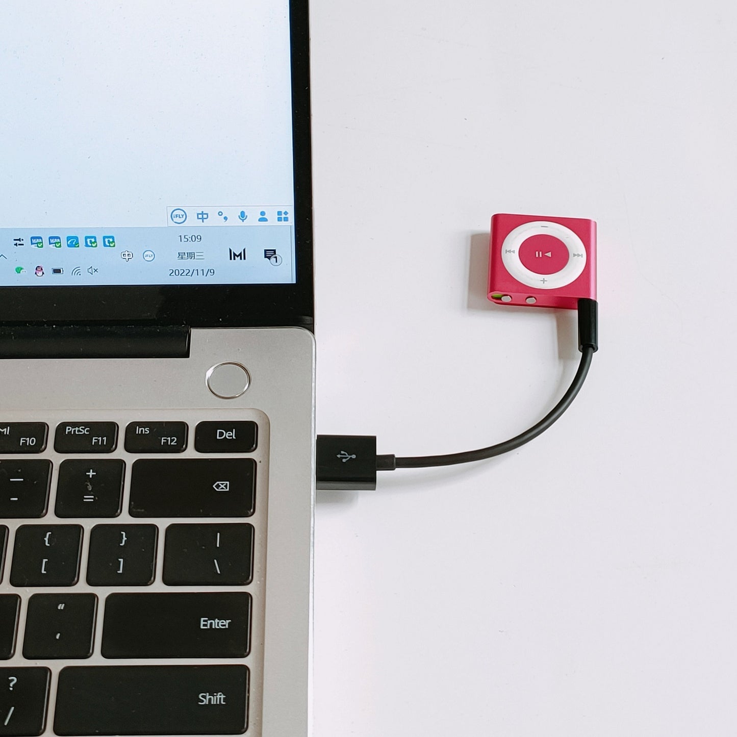 High quality iPod shuffle 3 4 5 6 7 generation universal clip cable shuffle data charging cable