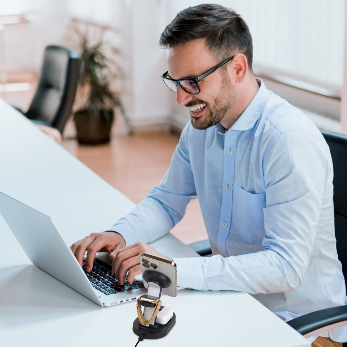 4-in-1 Magnetic Wireless Charging Station – 15W Fast Charge MagSafe Compatible - GoTypical