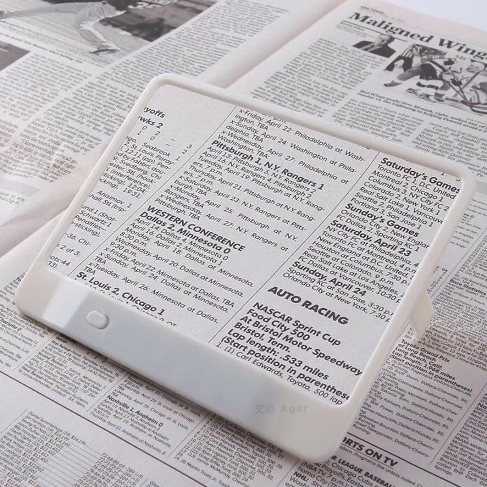 . LED Magnifying Glass – 3X Magnification with 3 LED Lights & PVC Frame - GoTypical